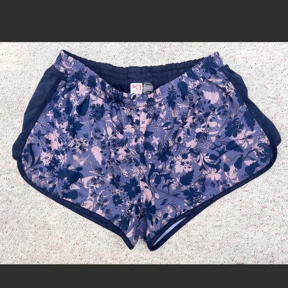 Kari Traa Vilde Shorts in Blue and Pink Moon Design with Liner Women's Size XL